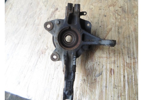 цапфа, ліва передня Renault Clio IV 1.5 dci, 401330611R